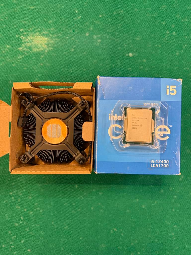 Intel Core i5-12400 met koeler NIEUW, Ophalen of Verzenden, Nieuw, 6-core, 4 Ghz of meer