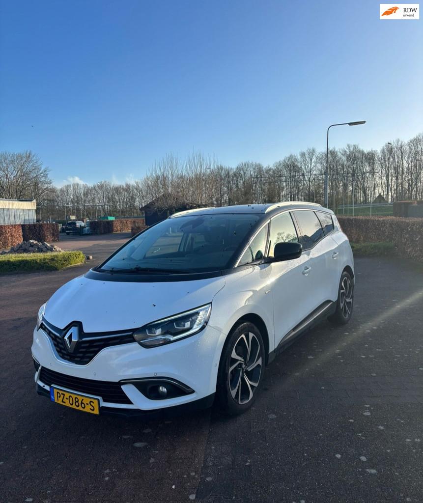 Renault Grand Scénic 1.5 dCi Bose 5 pers 10-2017, Auto's, Voorwielaandrijving, Parkeersensor, Gebruikt, 4 cilinders
