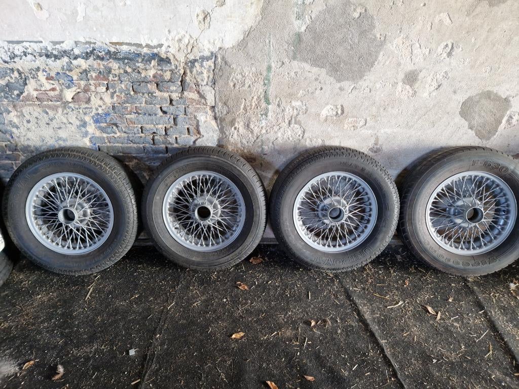 MG B Spaakwielen set en nog 1 lange Tonneau MGB LH, 14 inch, Gebruikt, 175 mm, Banden en Velgen