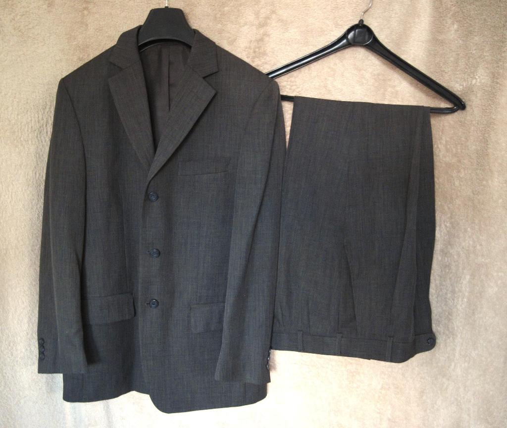 qj  MOOI 2-delig HEREN COSTUUM van BERTO LUCCI Maat:46, Kleding | Heren, Kostuums en Colberts, Ophalen of Verzenden, Zo goed als nieuw