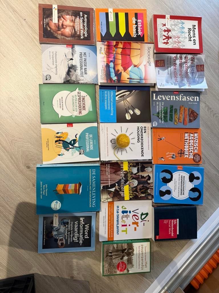 Schoolboeken Social Work, Ophalen, Zo goed als nieuw, School, Studie en Wetenschap