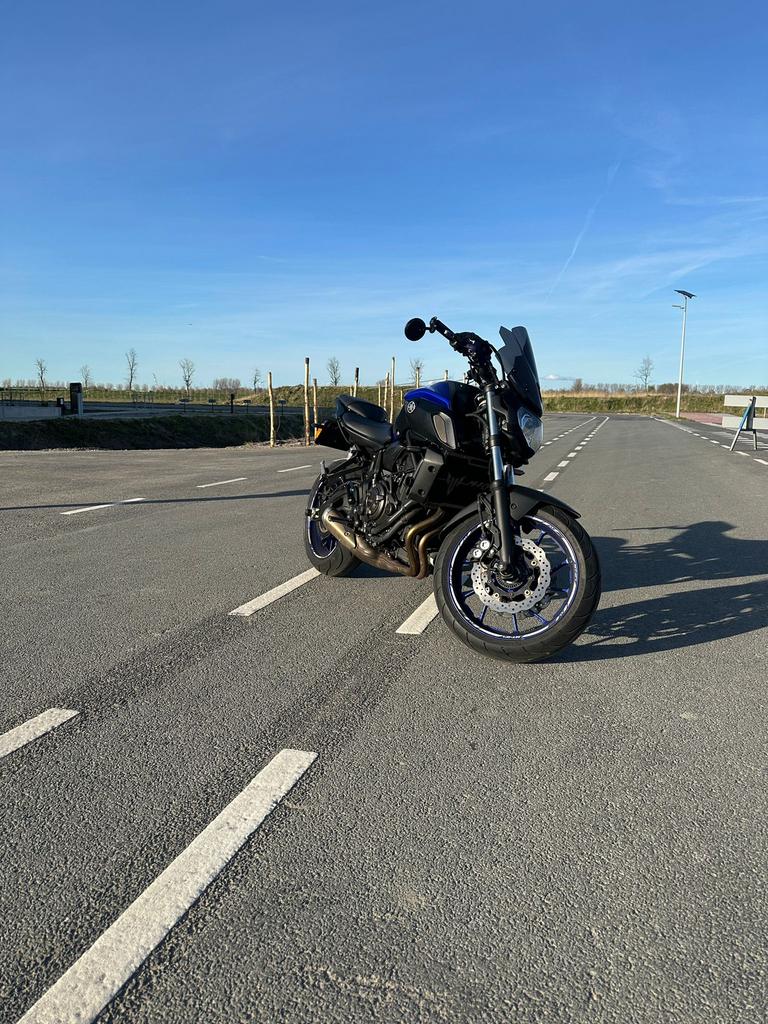 Mt07 2020 15xxx met gehele uitlaat systeem erbij, Motoren, Onderdelen | Yamaha, Ophalen of Verzenden