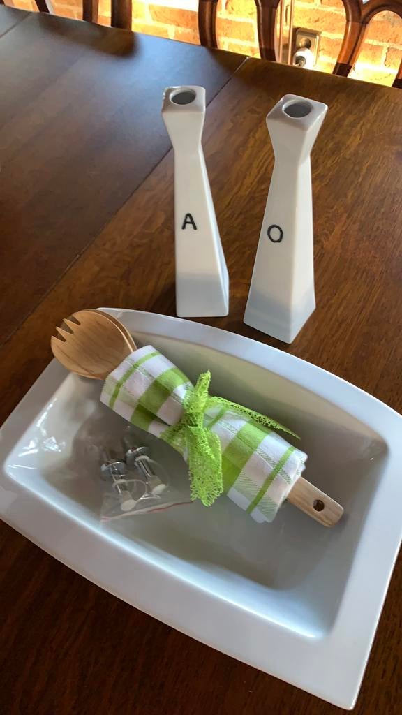 Saladeschaal set, nieuw. Wit, keramiek, Keramiek, Nieuw, Ophalen of Verzenden, Schaal of Schalen