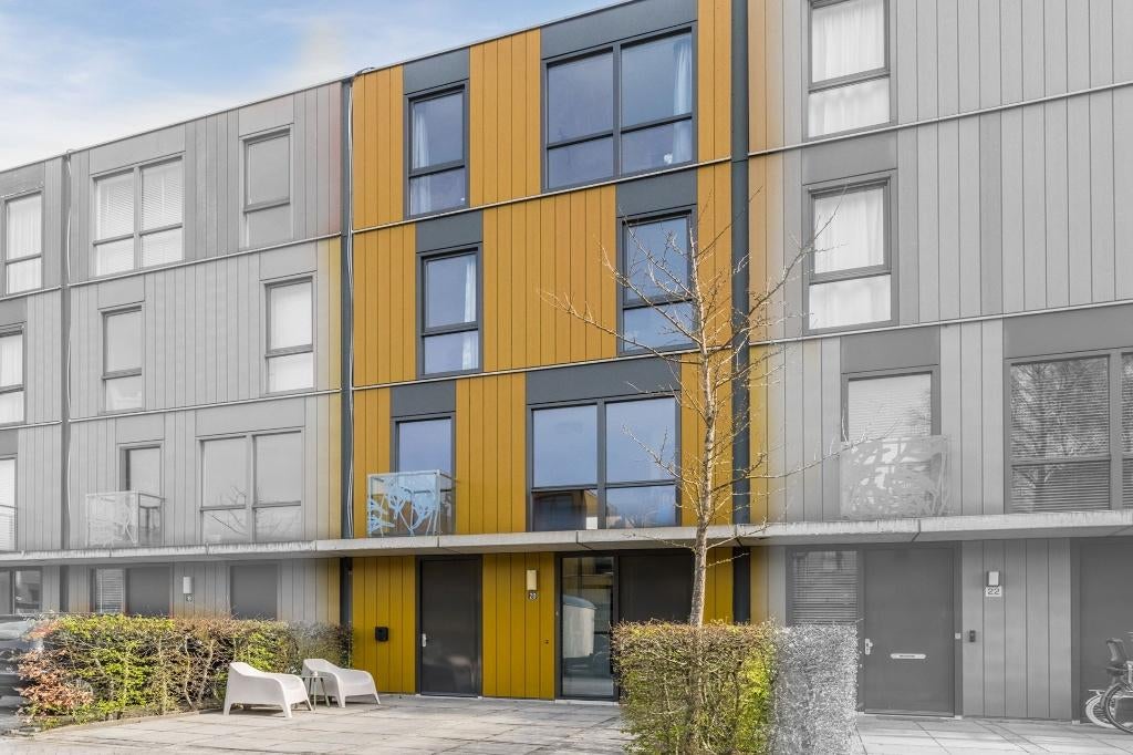 Unieke gezinswoning aan het water in Utrecht (177 m², A+), Huizen en Kamers, Huizen te koop, 177 m², Tot 200 m², Utrecht, Tussenwoning