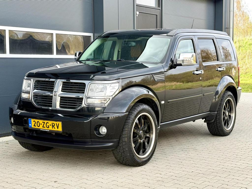 Dodge Nitro 3.7 V6 SXT | Leer | Automaat | Trekhaak | Cruise, Auto's, Automaat, Gebruikt, Parkeersensor, 2800 kg