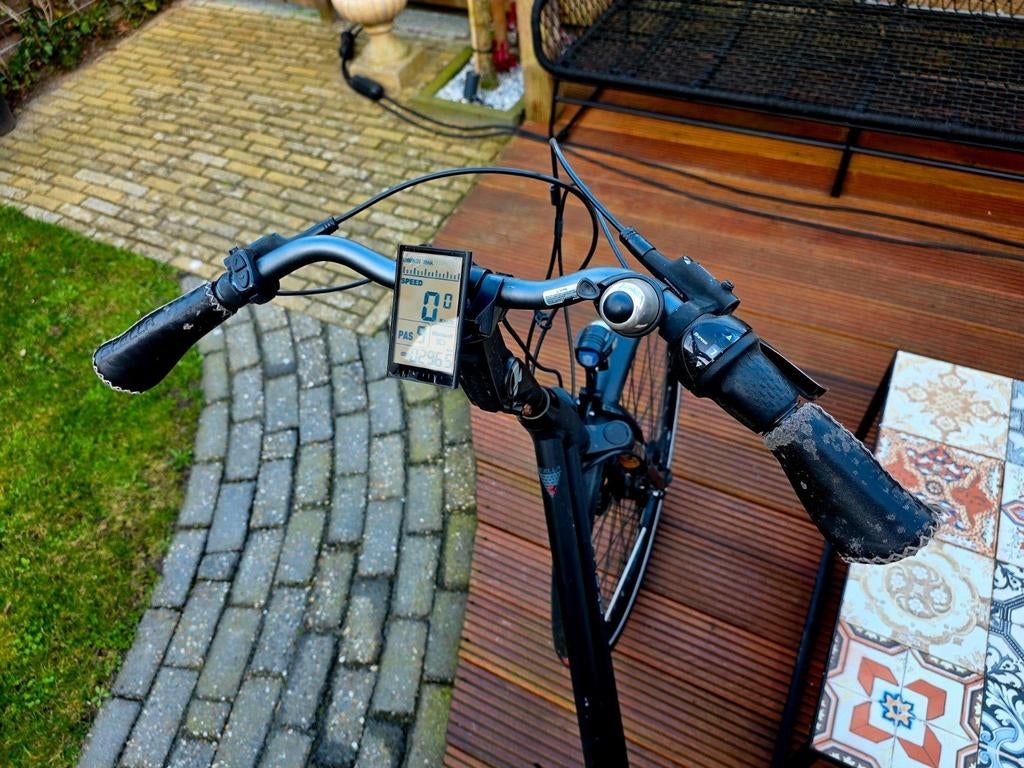 Prachtige matzwarte Stella Vicenzo Nero € 695, Zo goed als nieuw, 50 km per accu of meer, 55 tot 59 cm, Ophalen