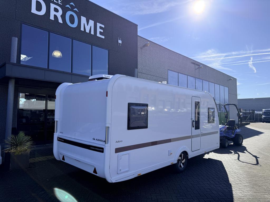 Adria Adora 522 UP, Caravans en Kamperen, Caravans, Rondzit, Schokbreker, Bedrijf, 5 tot 6 meter