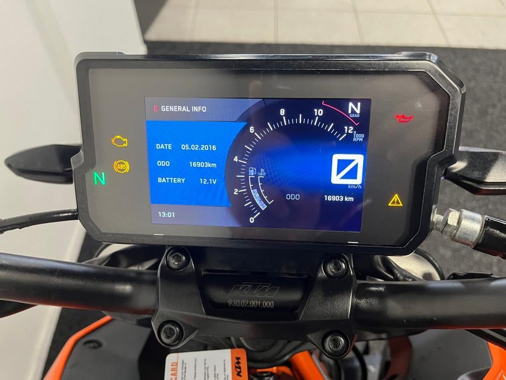 KTM KTM 390 DUKE (bj 2018) - foto 2