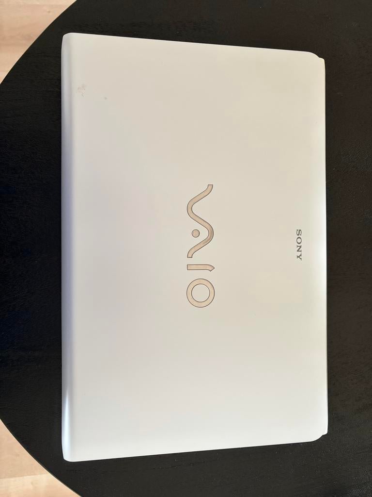 Sony Vaio laptop - Ideaal voor dagelijks gebruik, Ophalen, Gebruikt, Qwerty, 2 tot 3 Ghz