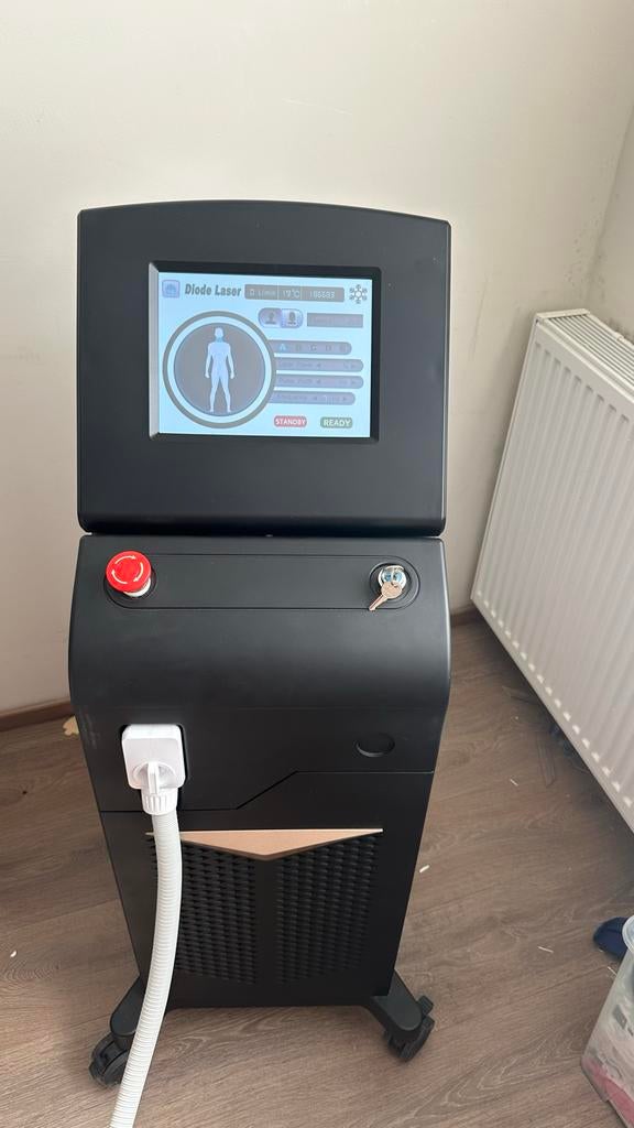 Diode 3 ice laser apparaat, Witgoed en Apparatuur, Persoonlijke-verzorgingsapparatuur, Ophalen, Scheren en Epileren