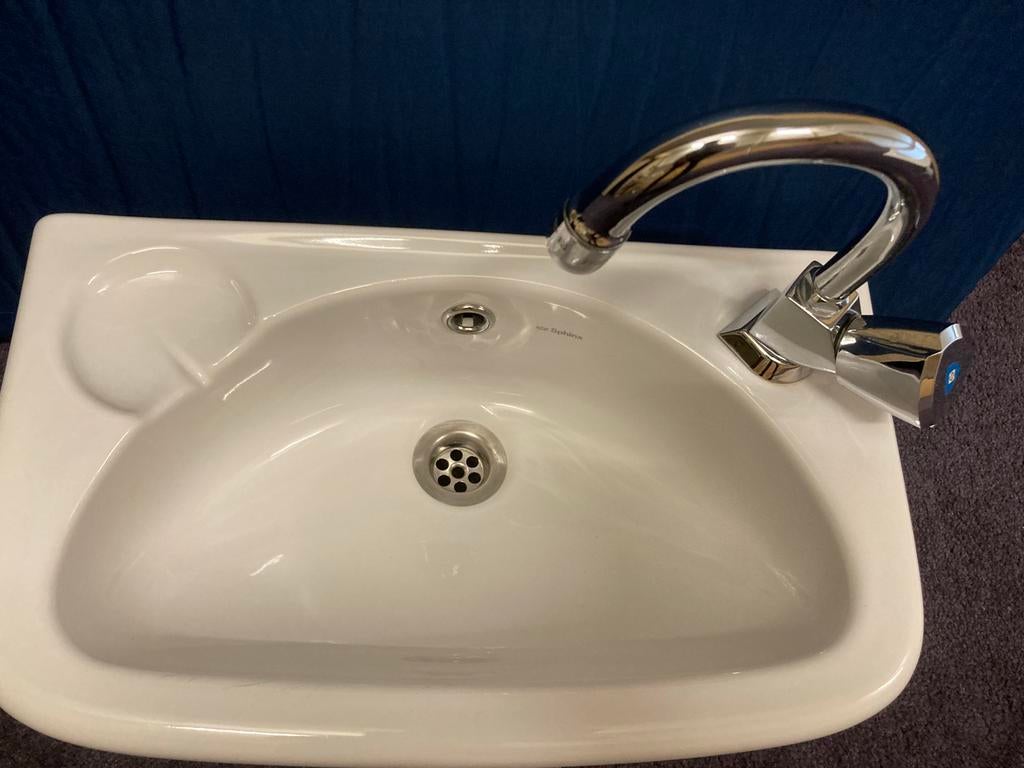 Sphinx fonteintje toilet met kraan, Ophalen of Verzenden, Gebruikt, Toilet