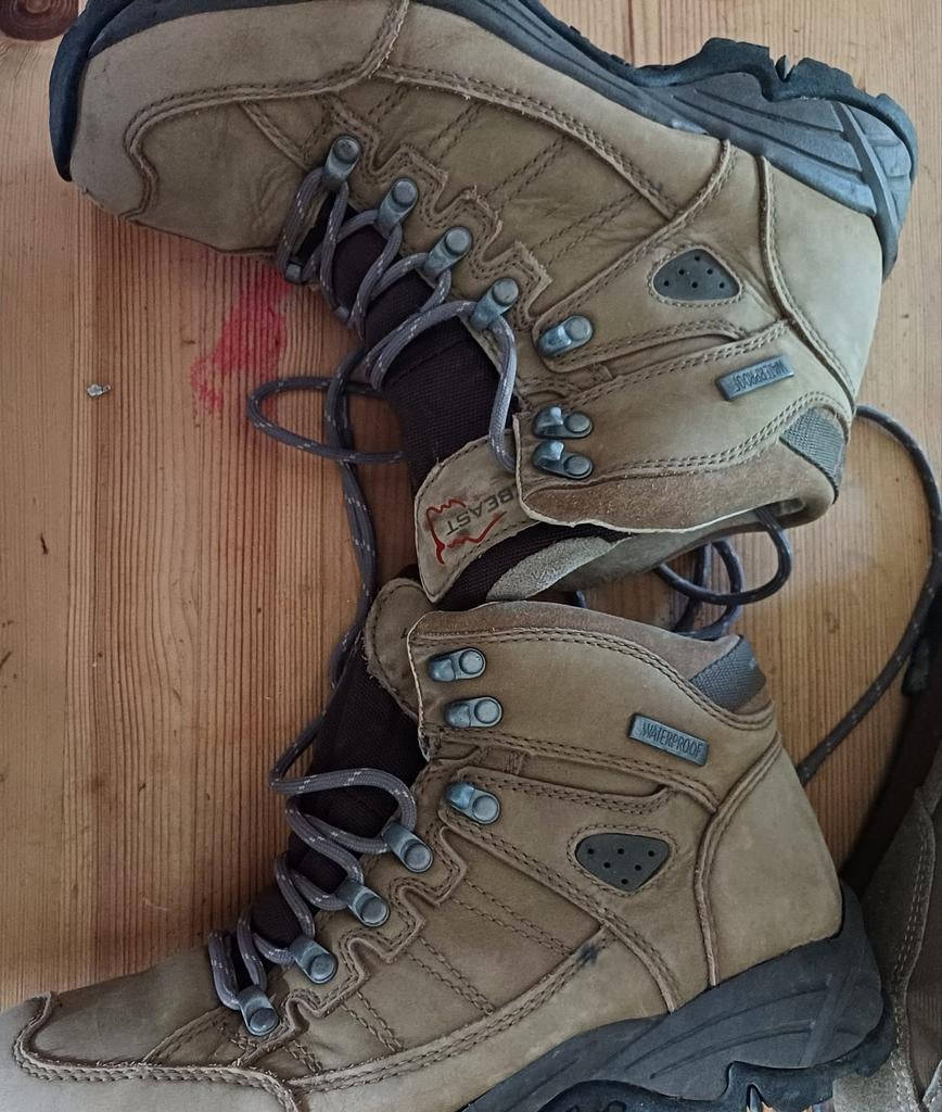 Beast waterproof wandelschoenen maat 38, Ophalen of Verzenden, Schoenen