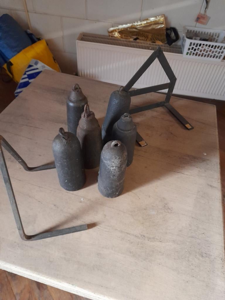 6 gewichten Comtoise + 2 klokken stoelen, Ophalen