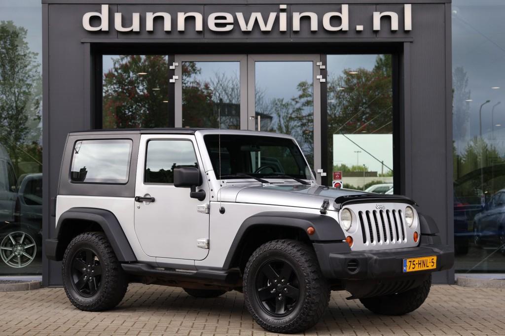 Jeep WRANGLER 2.8 CRD SAHARA *AIRCO*AUTOMAAT*TREKHAAK*CRUISE, Auto's, 450 kg, Gebruikt, 2000 kg, 10 km/l