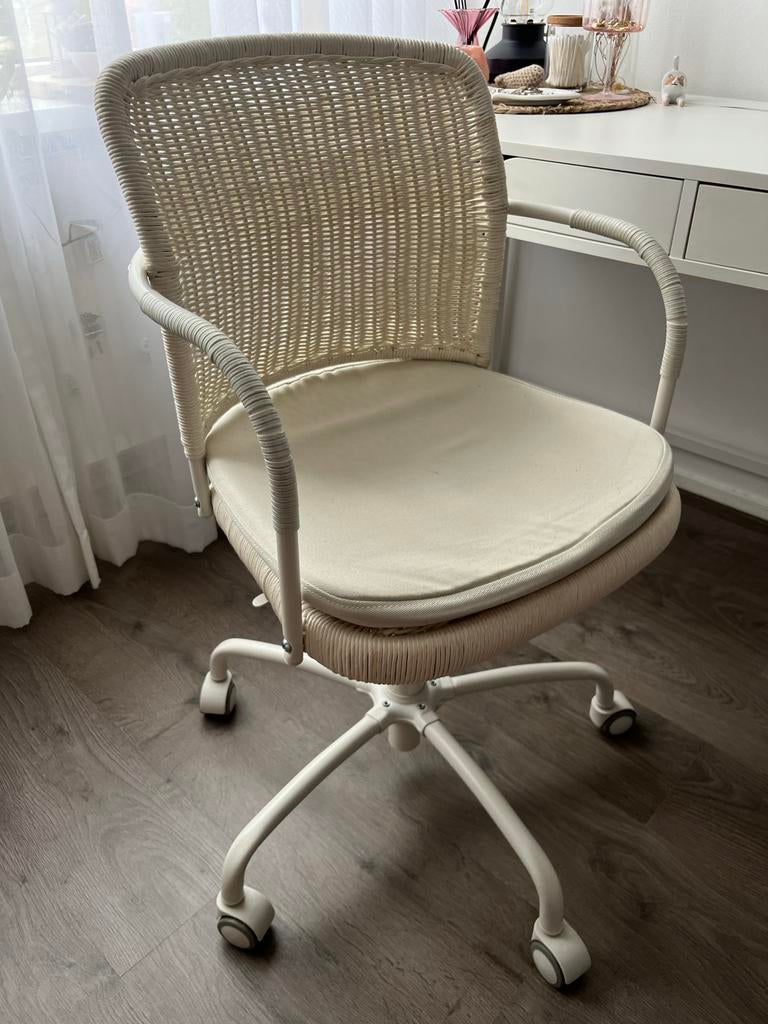 Creme bureaustoel met wieltjes, Ophalen, Gebruikt, Beige, Bureaustoel