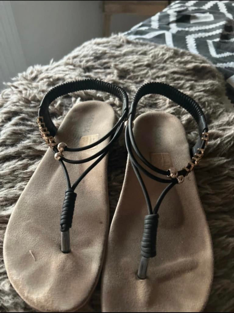 Teenslippers, Verzenden, Gedragen