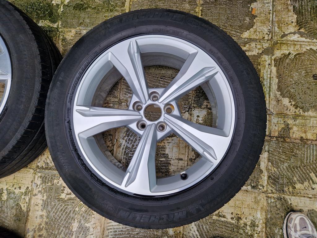 5x112 - 19 inch velgen met zomerbanden., Gebruikt, Banden en Velgen, 235 mm, Personenwagen