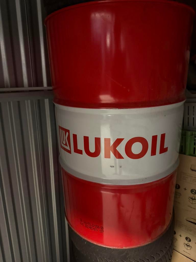 LUKOIL olievat – industrieel – opslag / project, Doe-het-zelf en Verbouw, Overige Doe-het-zelf en Verbouw, Ophalen, Zo goed als nieuw