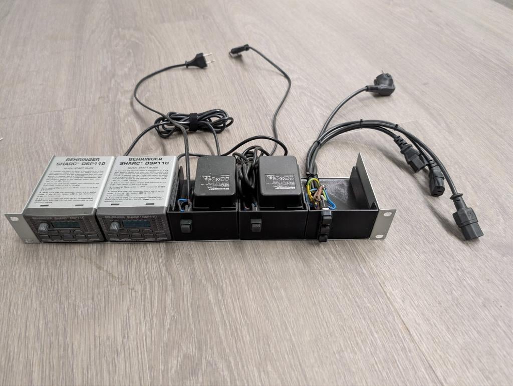 2x Behringer Sharc DSP110 - Digitale Effectprocessor, Ophalen, Gebruikt, Delay of Echo