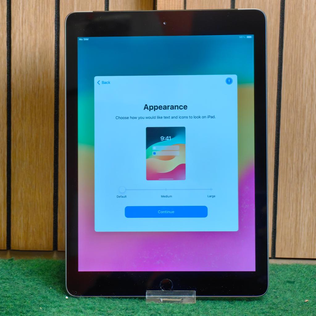 Apple iPad 6 | 32 GB | LTE, Apple, Zo goed als nieuw, Support@apple.com, One Apple Park Way
Cupertino, CA 95014
United States