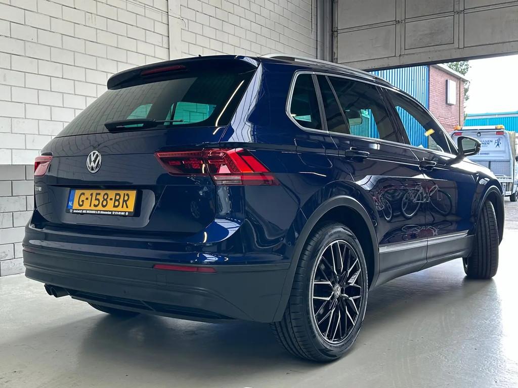 Volkswagen Tiguan 1.5 TSI ACT Comfortline Busin € 19.950,0, Stof, 4 cilinders, 150 pk, Blauw