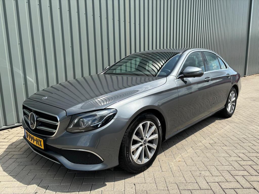 Mercedes-Benz E-klasse 200 - Memory - Leder - Carplay, Automaat, Achterwielaandrijving, Gebruikt, Euro 6