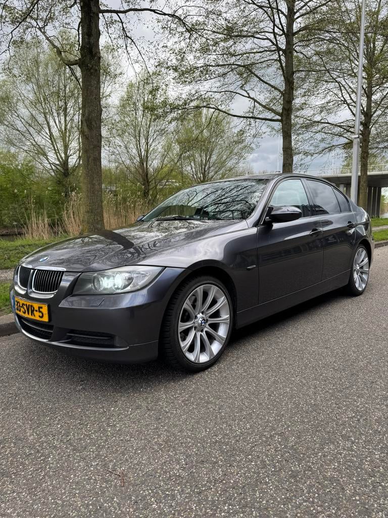 BMW 3-Serie 3.0 325D AUT 2008 Grijs, Automaat, Achterwielaandrijving, 1800 kg, 2993 cc