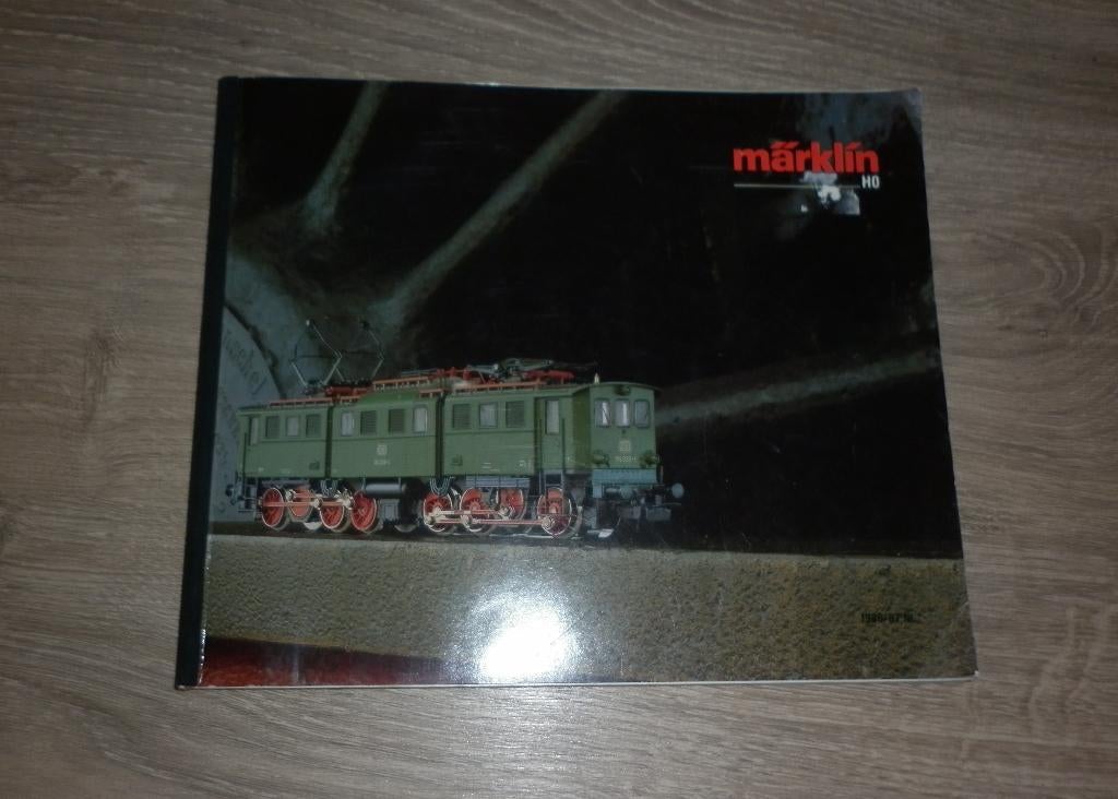 Catalogus Märklin  1986  160 pagina s, Gelijkstroom, Zo goed als nieuw, Märklin, Boek, Tijdschrift of Catalogus