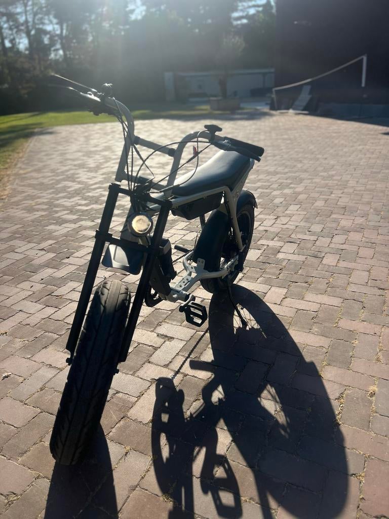 Super 73 ZX met slot en voetsteuntjes, Ophalen, Gebruikt, Overige merken