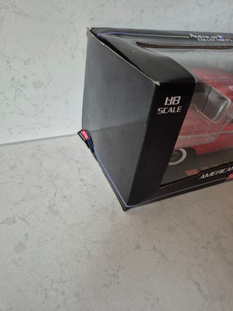 Ford F-100 Custom Cab Pick-up, Hobby en Vrije tijd, Modelauto's | 1:18, Ophalen of Verzenden, Gebruikt