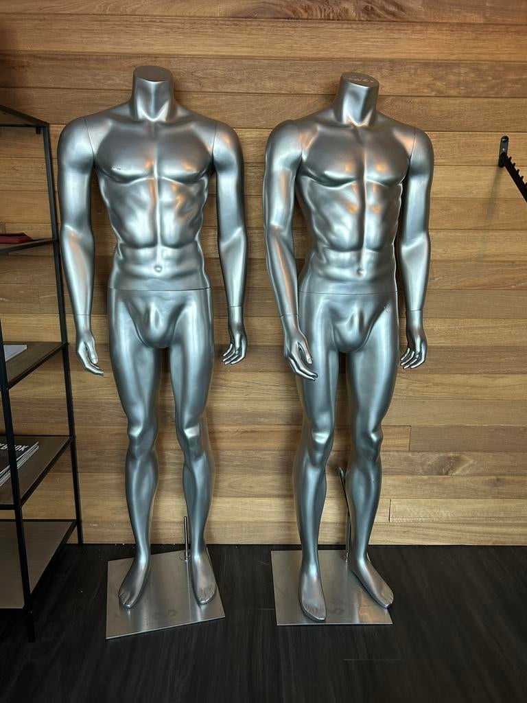 2 mannelijke sportieve paspoppen, Kleding | Dames, Kledingrekken, Ophalen