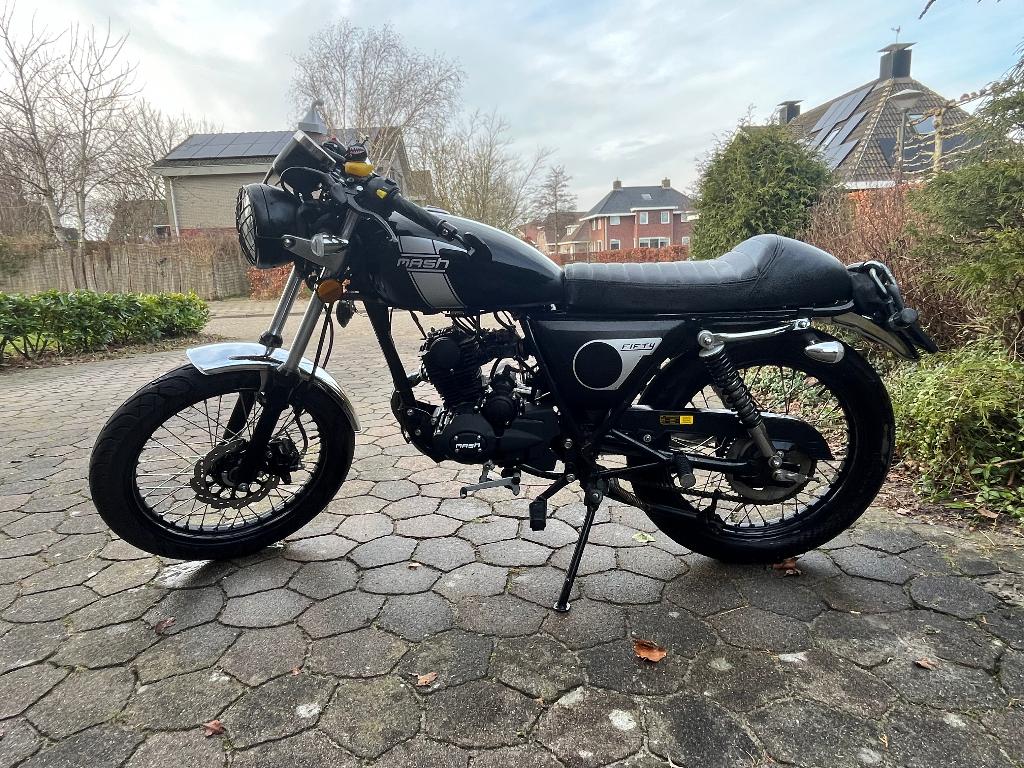 Mash 50 schakelbrommer, Fietsen en Brommers, Brommers | Overige merken, Ophalen, Maximaal 45 km/u, Zo goed als nieuw, MASH