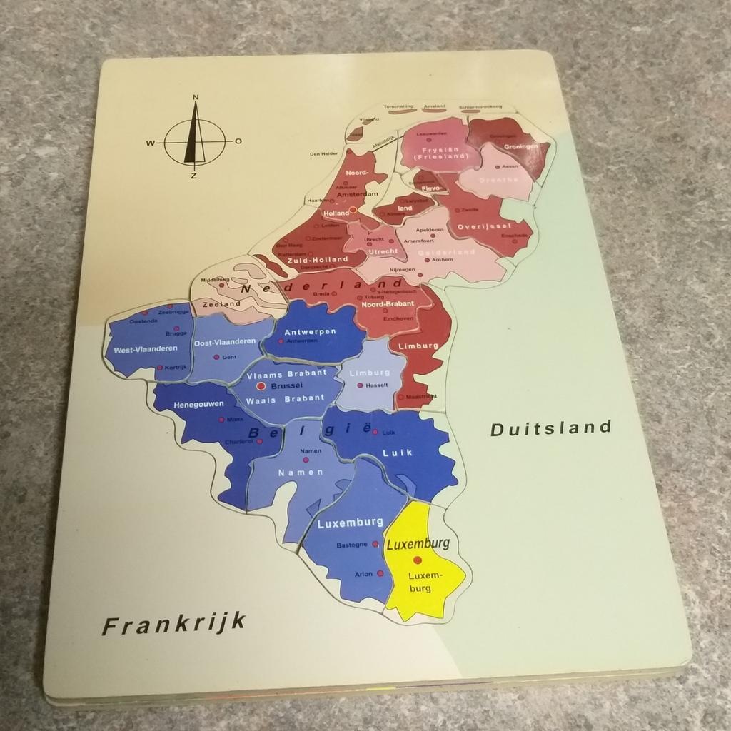 Houten puzzel - legpuzzel Benelux, Zo goed als nieuw, Van hout, 6 jaar of ouder, Meer dan 50 stukjes
