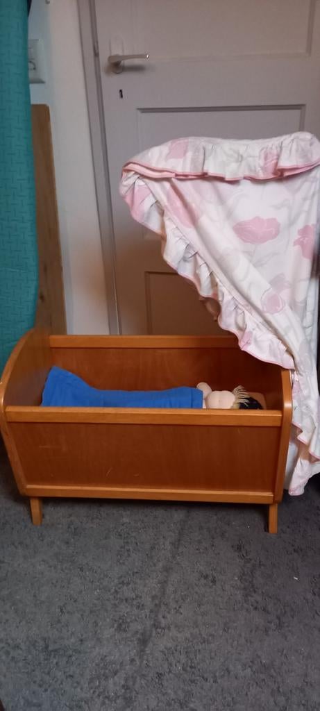 Poppenbedje Compleet met Hemeltje, Ophalen, Gebruikt, Overige typen