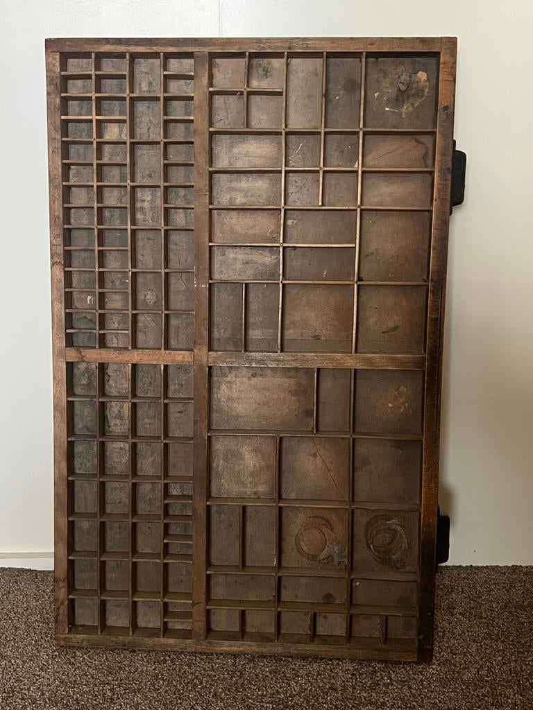 Croon Letterbak.B 57 cm, L83 cm, D3 cm d, Ophalen