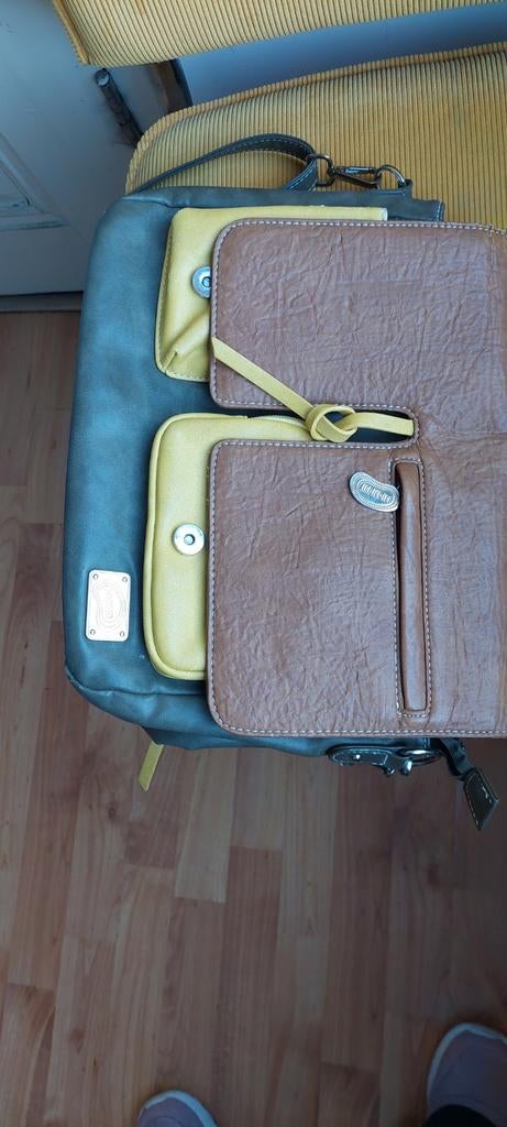 Hi-di-hi tas in zeer goede staat, Sieraden, Tassen en Uiterlijk, Tassen | Damestassen, Ophalen of Verzenden