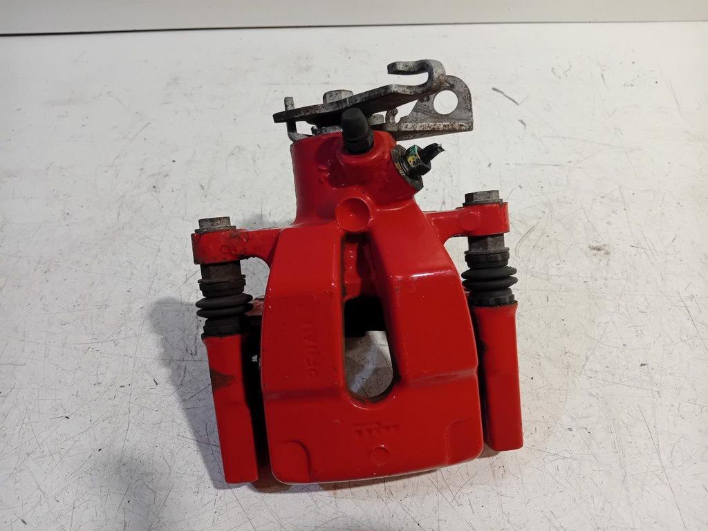 Remklauw rechts achter Renault Clio, Onderdelen@venauto.nl, Van der Ven Autorecycling B.V., Gebruikt, Ettenseweg 76, 4706 PB Roosendaal, The Netherlands