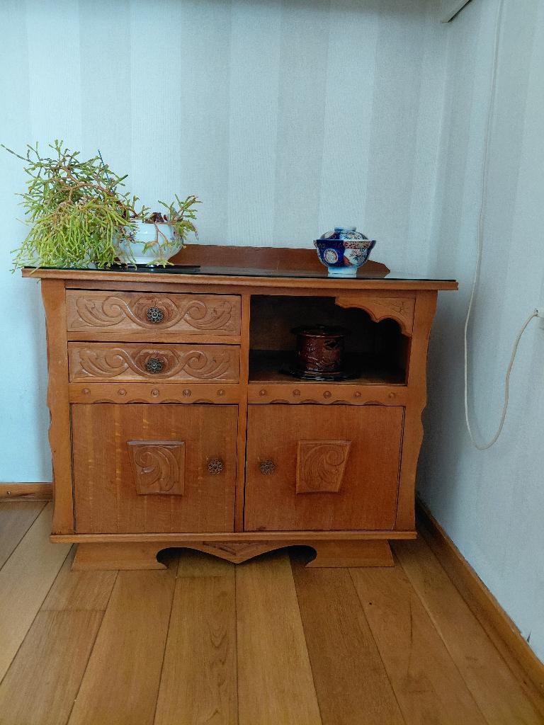 Antiek kastje, Ophalen