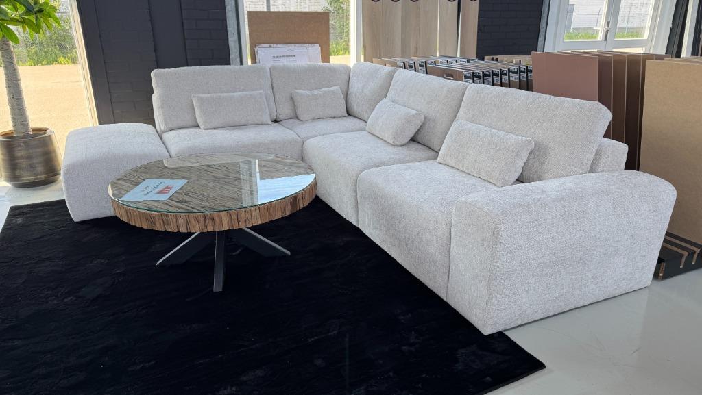Direct ophalen | Hoekbank lounge Boucle | Comfort| Utrecht, Huis en Inrichting, Banken | Bankstellen, Ophalen, Info@trendvortex.com