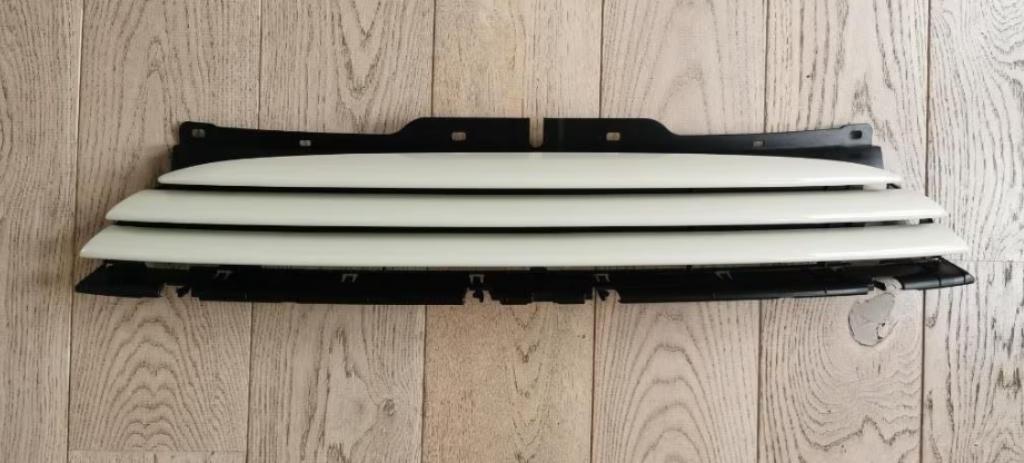 BMW Mini R55 R56 R57 51112751289 gril voorzijde Pepper White, Auto-onderdelen, Overige Auto-onderdelen, BMW, Mini, Nieuw, Ophalen of Verzenden
