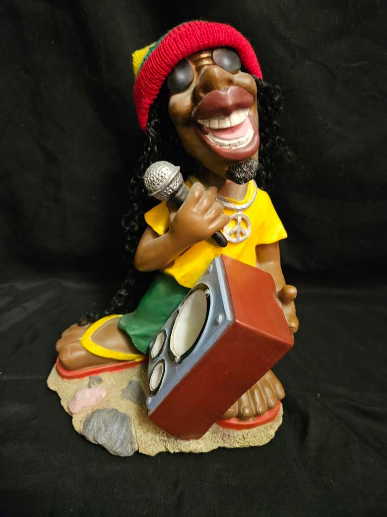 Rasta man beeld met box en microfoon 28cm, Ophalen of Verzenden, Zo goed als nieuw, Mens