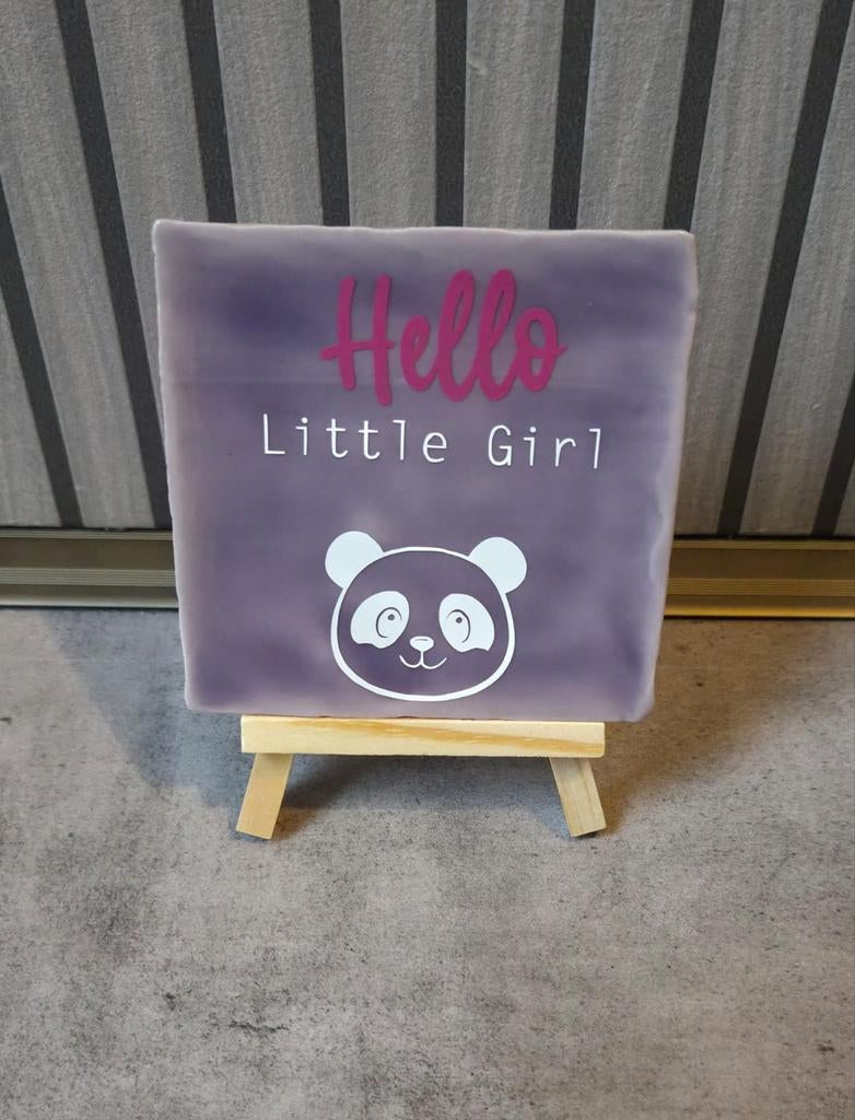 Tegel met tekst 'Hallo Little Girl' en panda, Ophalen of Verzenden, Nieuw