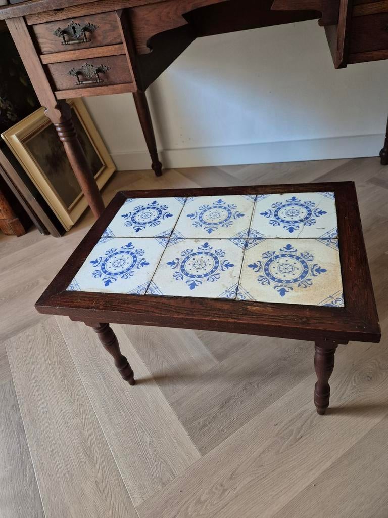 Antieke bijzettafel met tegels, Antiek en Kunst, Antiek | Meubels | Tafels, Ophalen