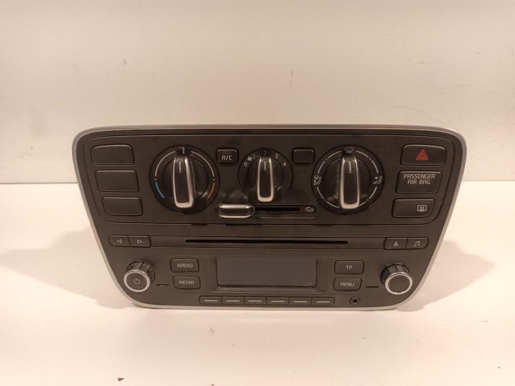 Radio Seat Mii, Auto diversen, Autoradio's, Ophalen of Verzenden, Van der Ven Autorecycling B.V., Onderdelen@venauto.nl, Ettenseweg 76, 4706 PB Roosendaal, The Netherlands