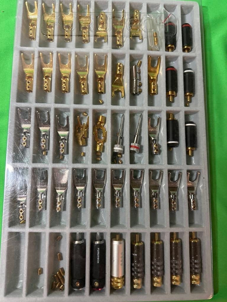 Furutech Connectoren: RCA, Banana Pluggen, Spades, Ophalen of Verzenden, Gebruikt, Minder dan 2 meter, Overige kabels
