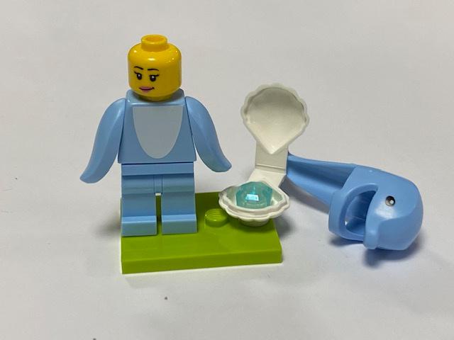 Lego Series 28 col28-9 Dolphin Costume Fan, Ophalen of Verzenden, Nieuw, Complete set, Lego