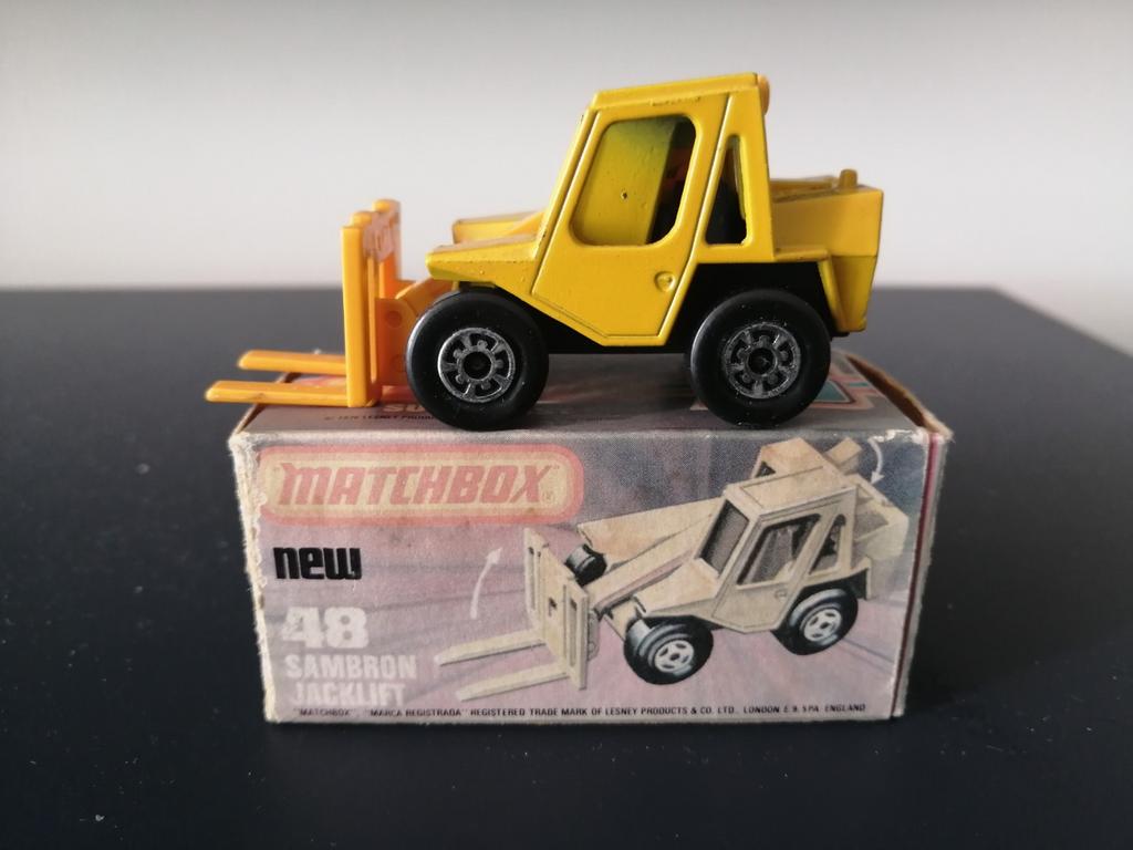 Lesney Matchbox Superfast #48 Sambron Jacklift in doosje, Ophalen of Verzenden, Zo goed als nieuw, Auto