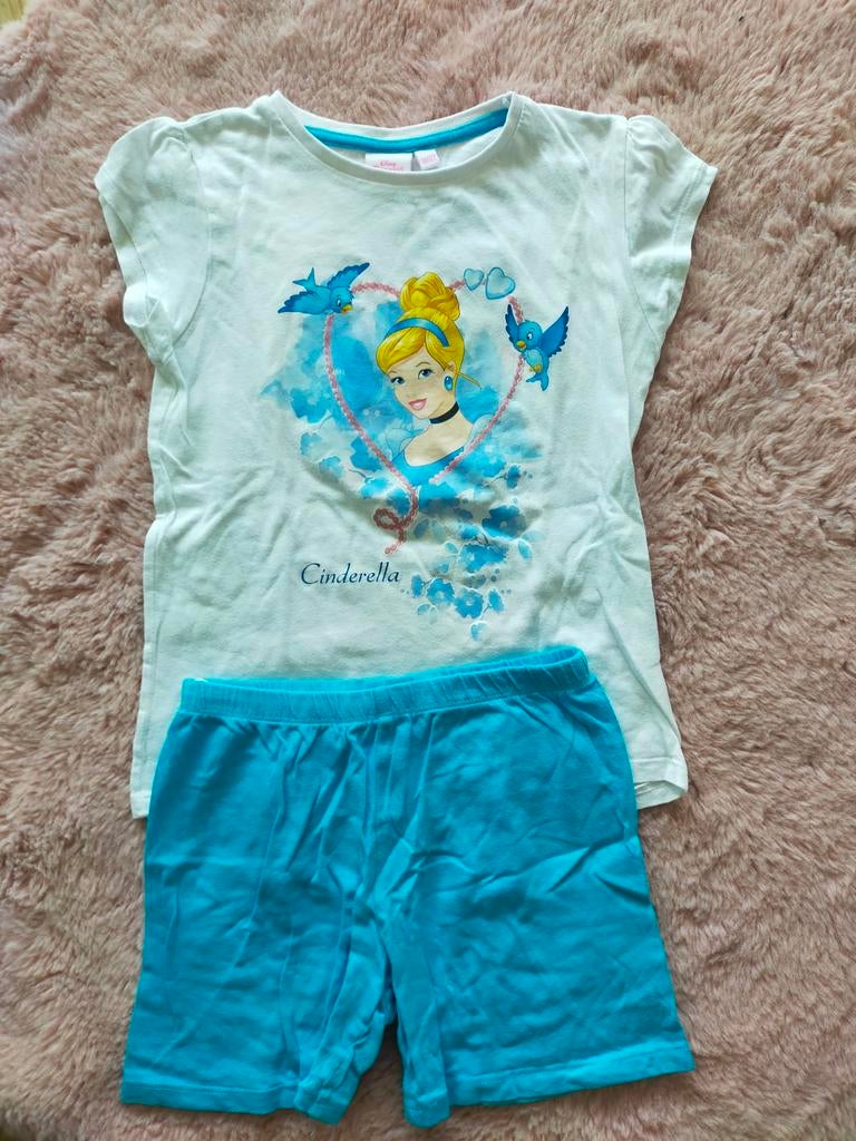 Izgs! Lieve shortama / pyjama van Assepoester. Mt.116/122, Disney, Nacht- of Onderkleding, Gebruikt, Meisje