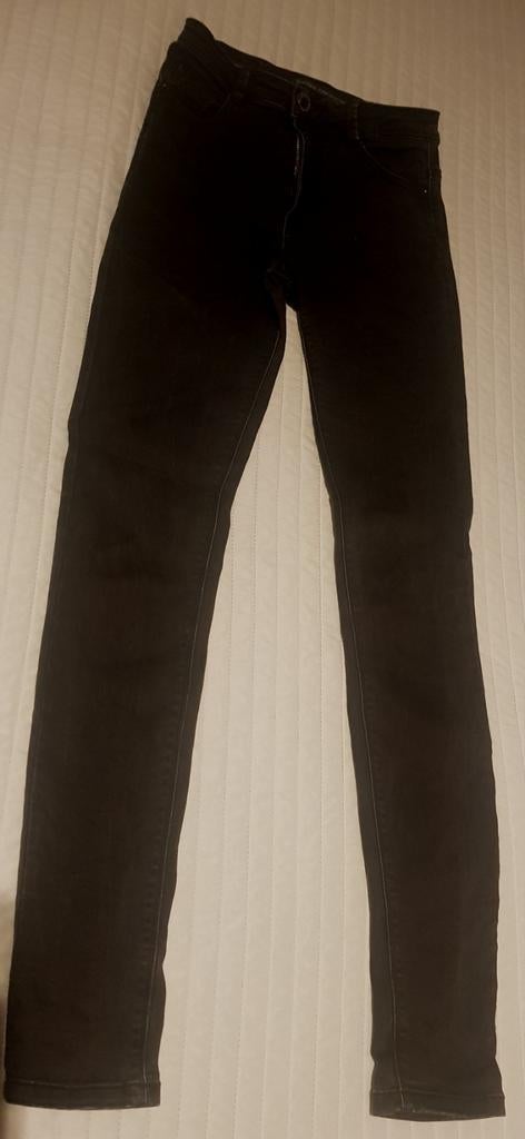 Bershka spijkerbroek maat 34 xs zwart jegging broeken broek, Verzenden, Zwart, Bershka, Zo goed als nieuw