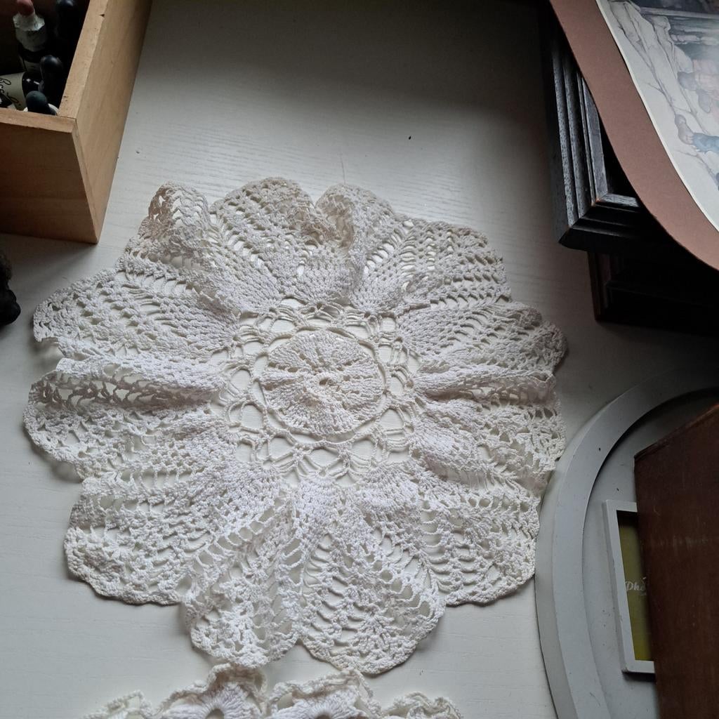 Gehaakte Kleedjes - 2 Rond & 2 Rechthoekig, Ophalen of Verzenden